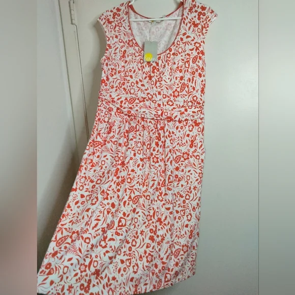 Boden (Size 10R) Red & White Floral Print Jersey Knit Dress w Pockets (NEW-NWT) - Picture 2 of 7